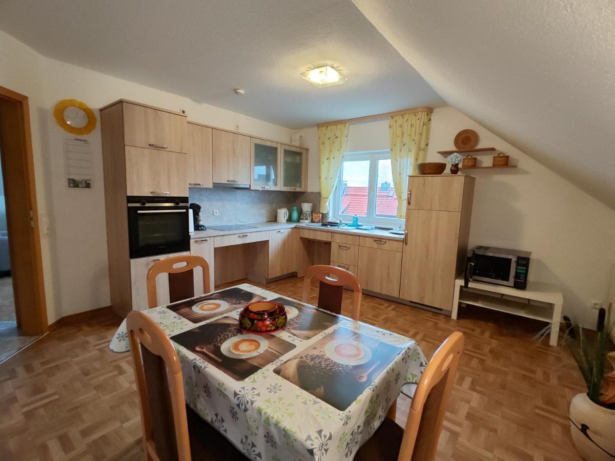 Apartment Mit Blick Auf Herkules Mit Parkplatz