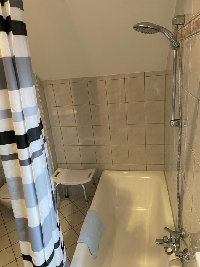 Apartment Mit Blick Auf Herkules Mit Parkplatz *