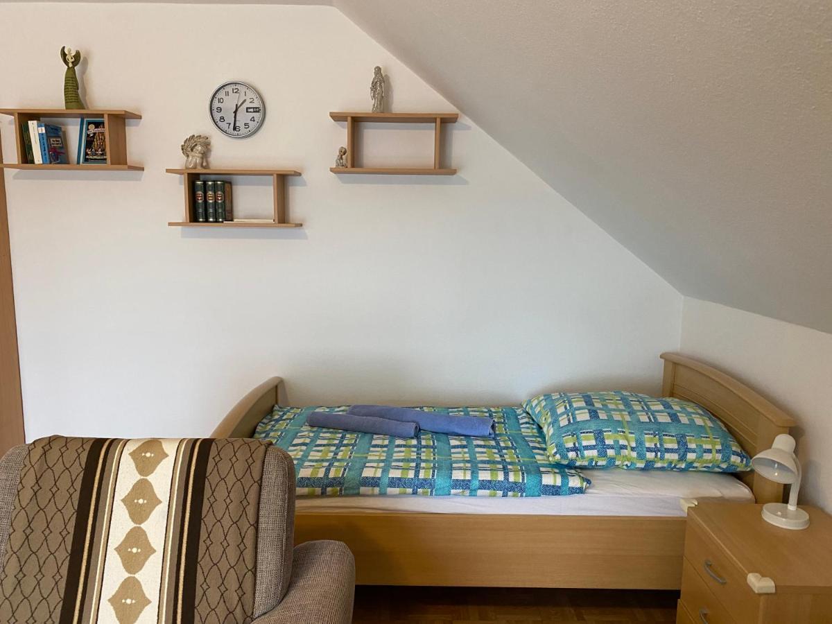 Apartment Mit Blick Auf Herkules Mit Parkplatz *