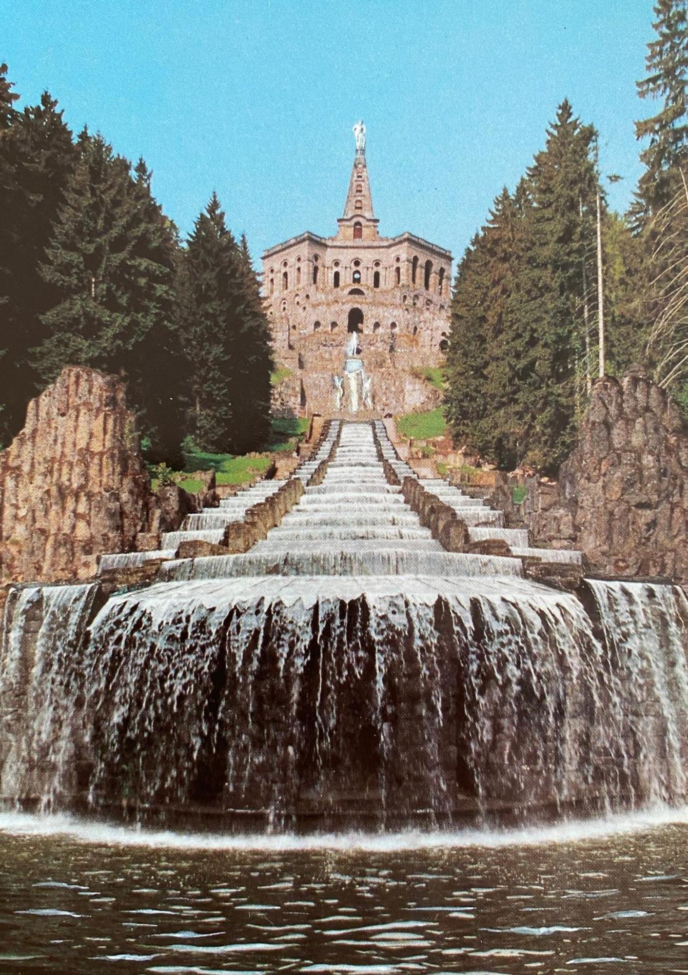 Mit Blick Auf Herkules Mit Parkplatz Kassel