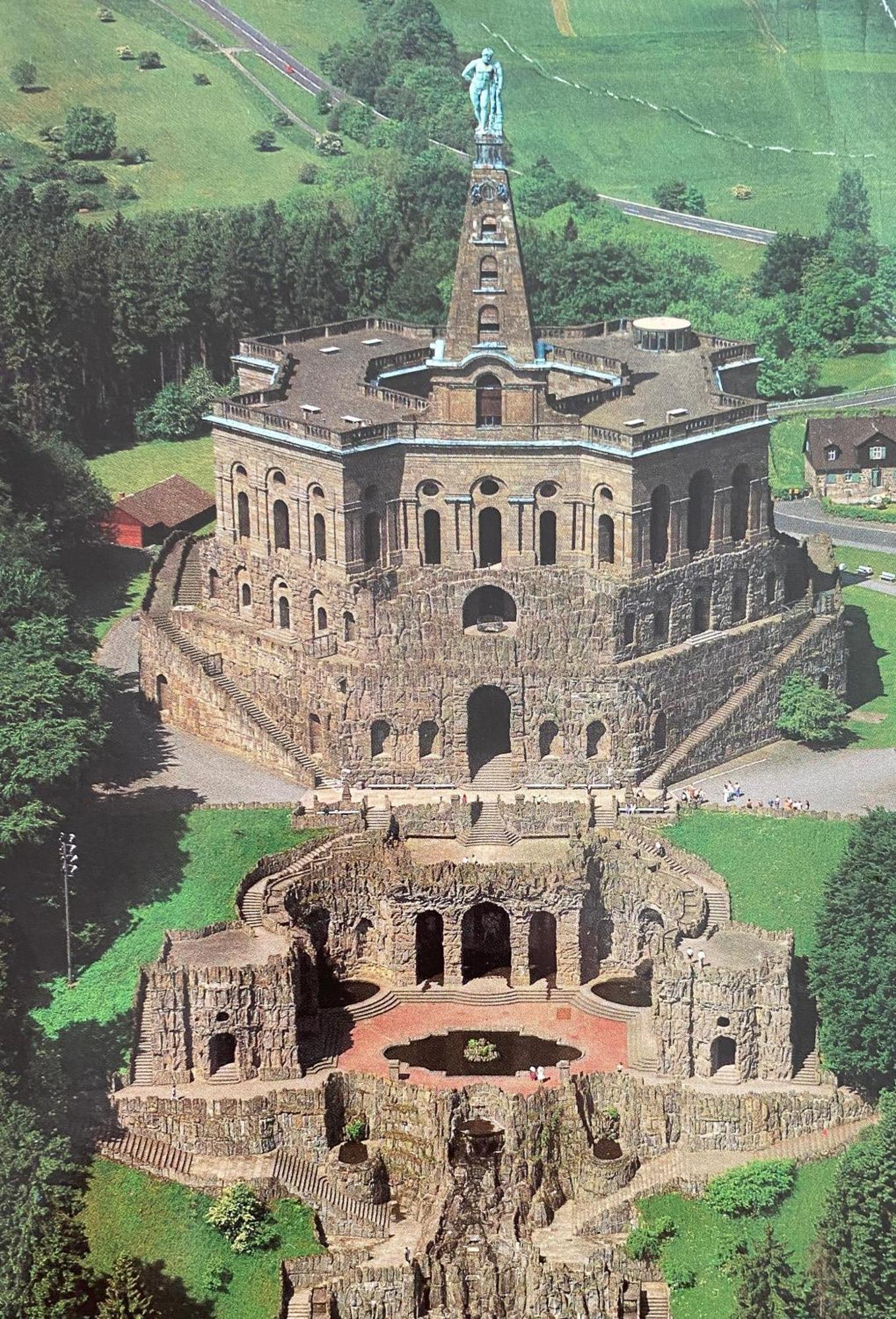 Apartment Mit Blick Auf Herkules Mit Parkplatz Kassel